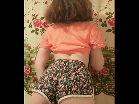 ❤️ Seksi enom bayek stripping mati dheweke kathok cendhak ing kamera ☑ Cukup porno ing kita  ❌️❤